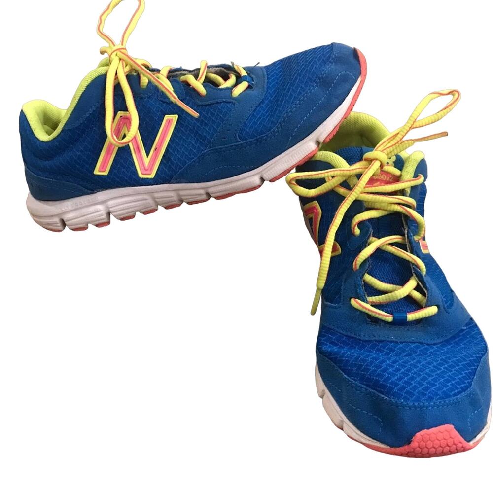 Women's New Balance 630 V2 Size 8.5